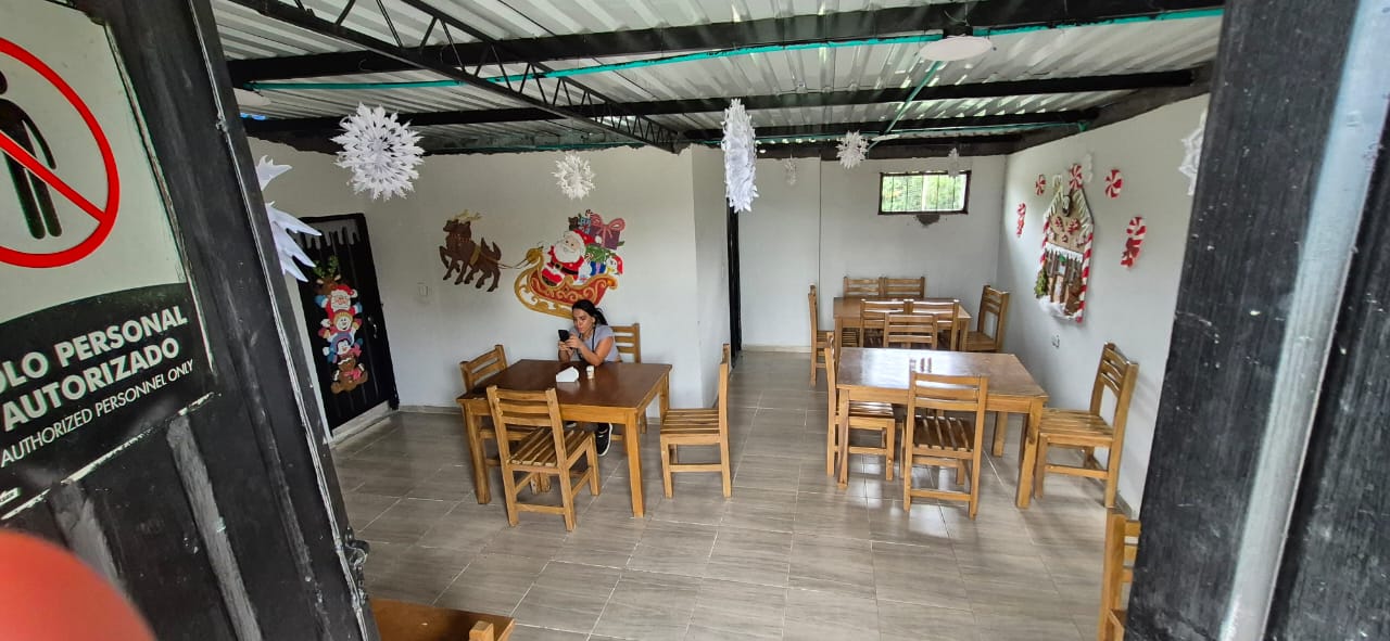 Equipo celebrando victoria